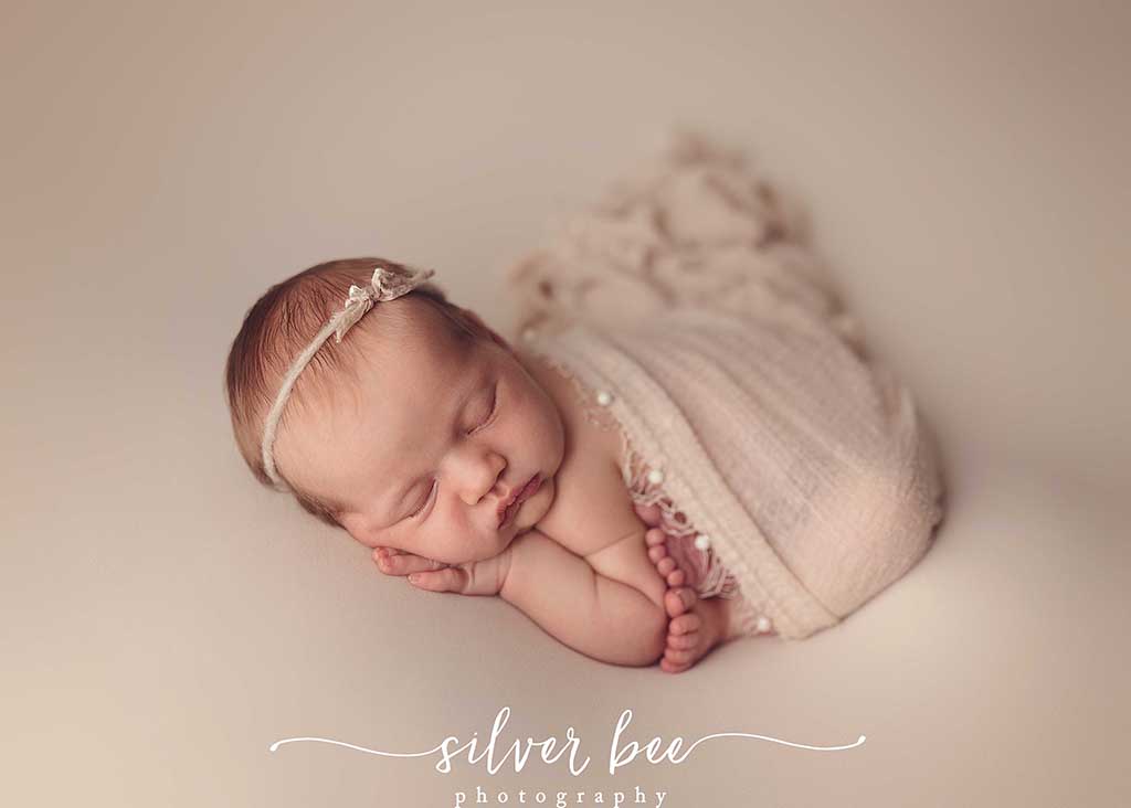 best newborn portraits, taking pictures of babies, newborn photography tips